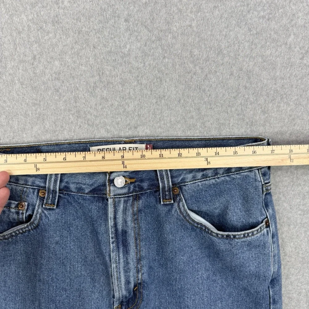 Vintage Levis Jeans Mens 34x30 Medium Wash 505 Regular‎ Straight Leg Denim Y2K